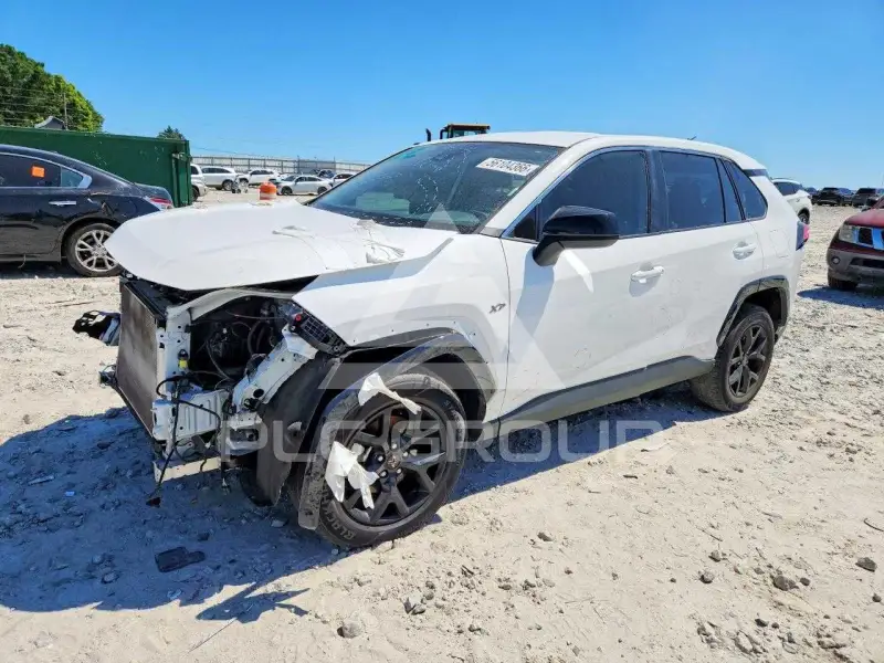 2023 Toyota RAV4 фото