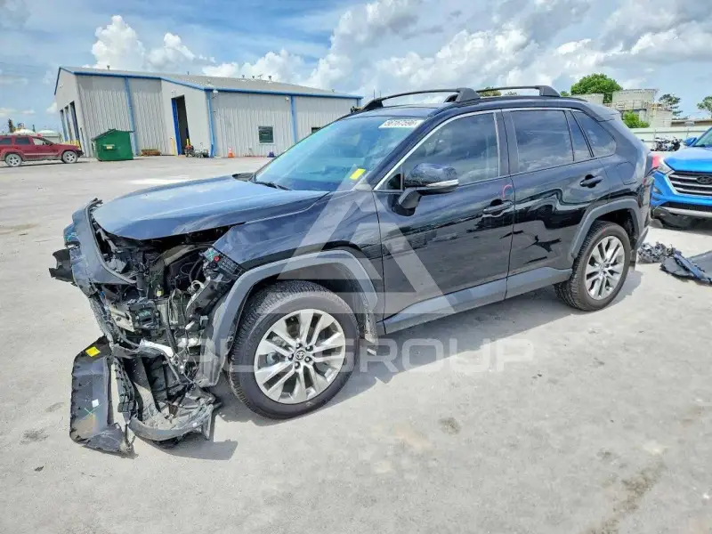 2023 Toyota RAV4 фото