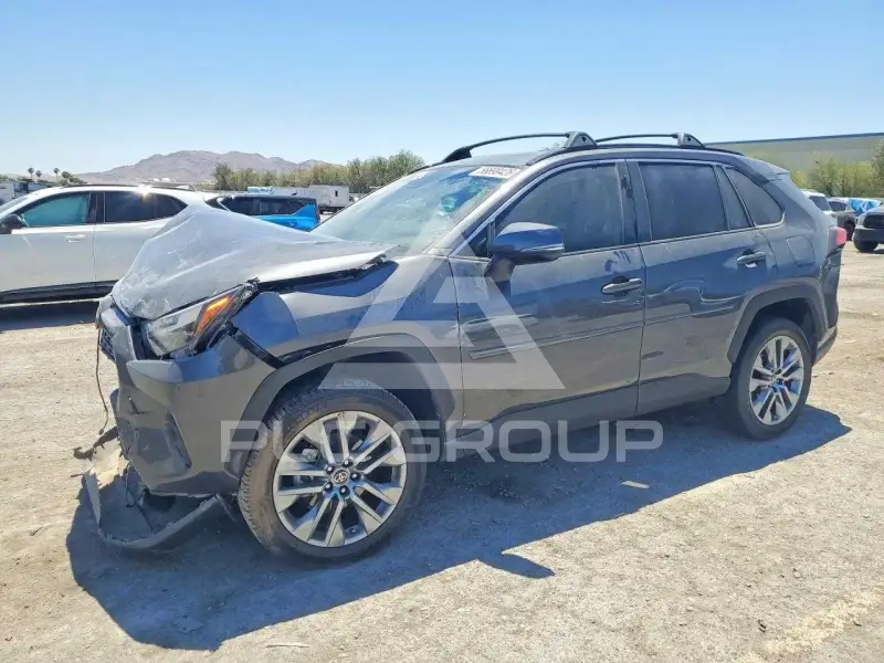 2023 Toyota RAV4 фото
