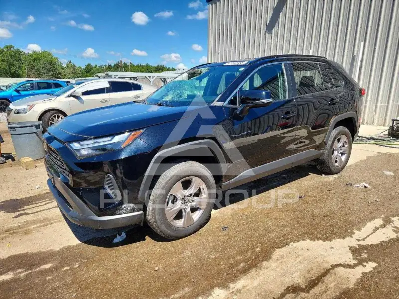 2023 Toyota RAV4 фото