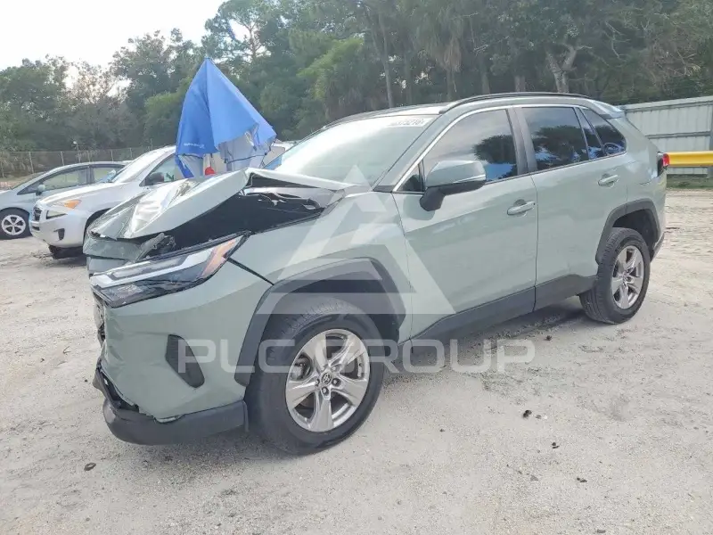 2023 Toyota RAV4 фото