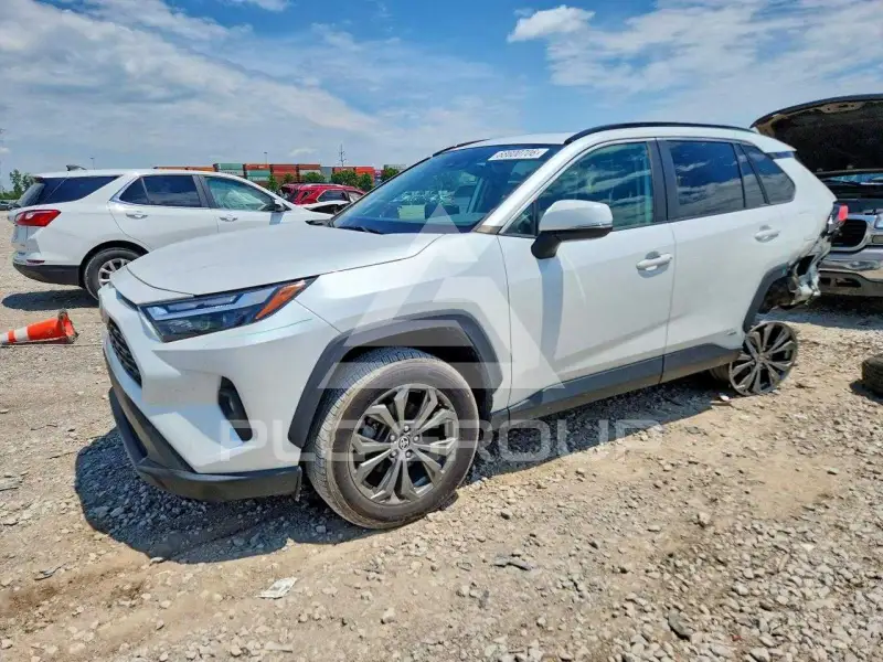 2023 Toyota RAV4 фото