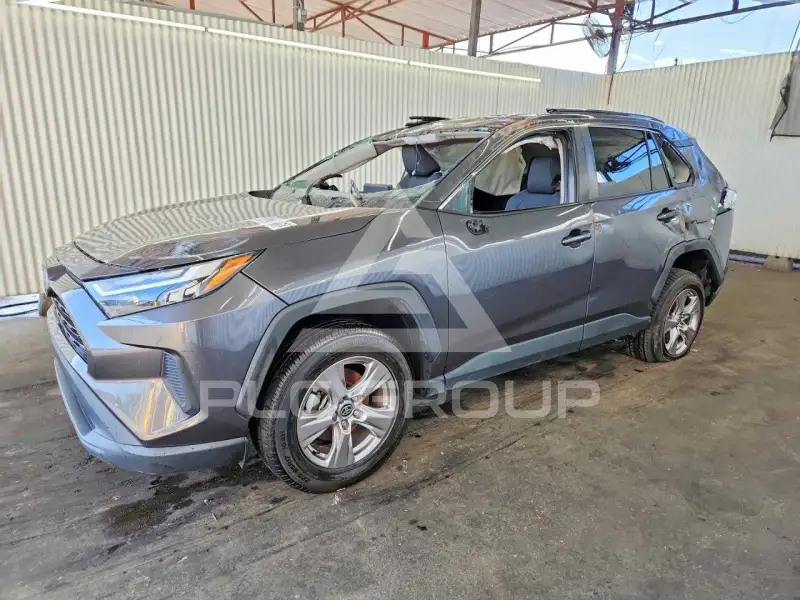 2023 Toyota RAV4 фото