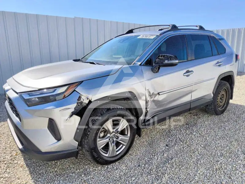 2023 Toyota RAV4 фото