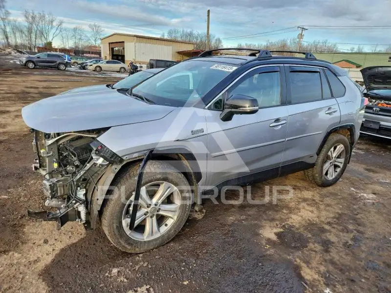 2023 Toyota RAV4 фото