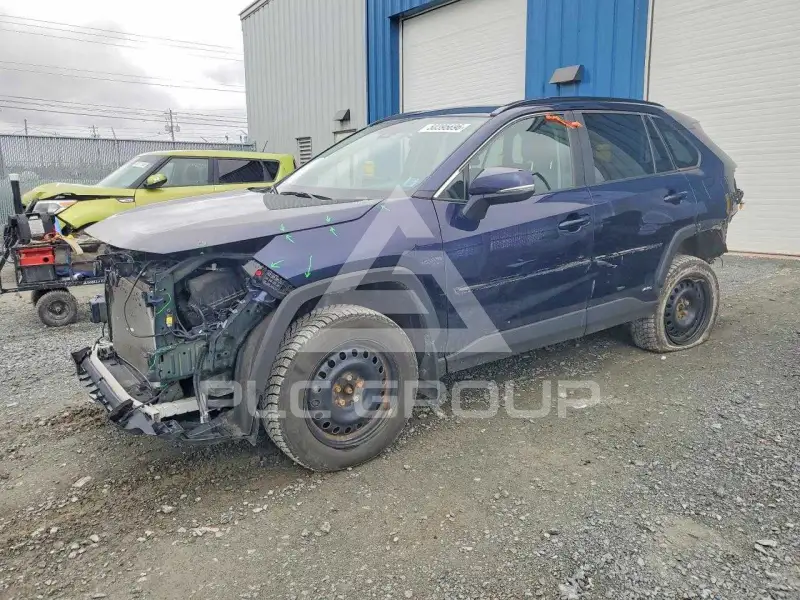 2023 Toyota RAV4 фото
