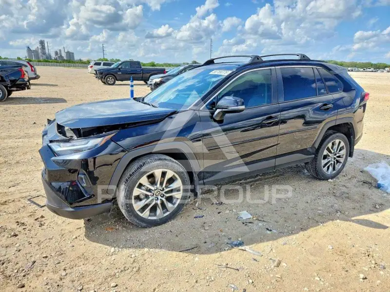 2023 Toyota RAV4 фото