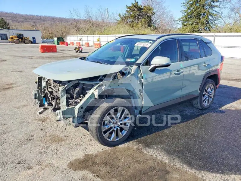 2023 Toyota RAV4 photo