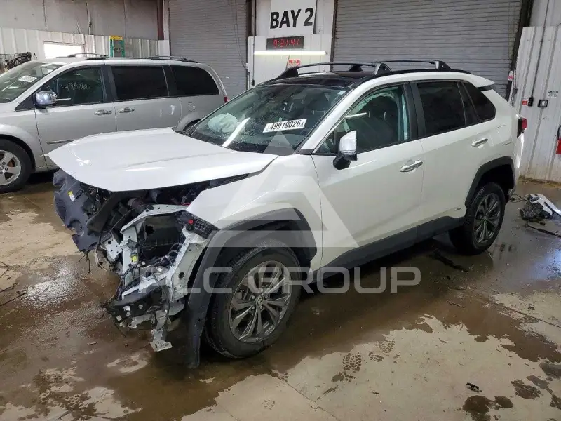 2023 Toyota RAV4 фото