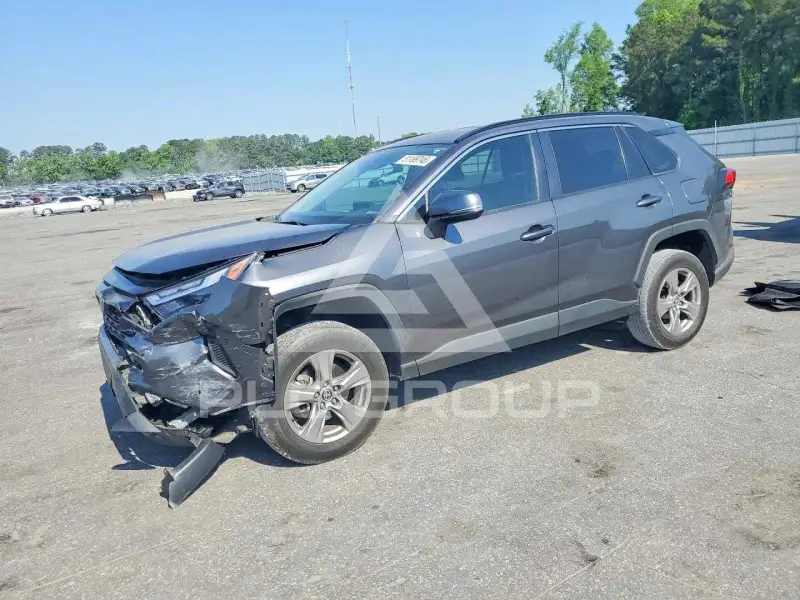 2023 Toyota RAV4 фото