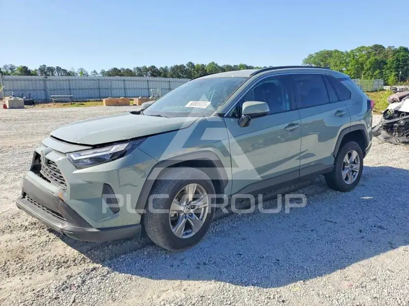 2023 Toyota RAV4 фото