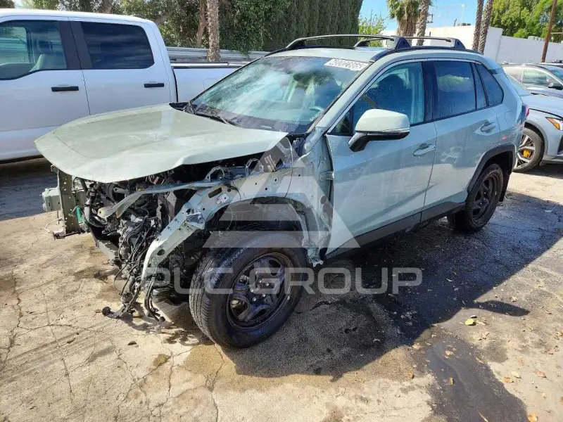 2023 Toyota RAV4 фото