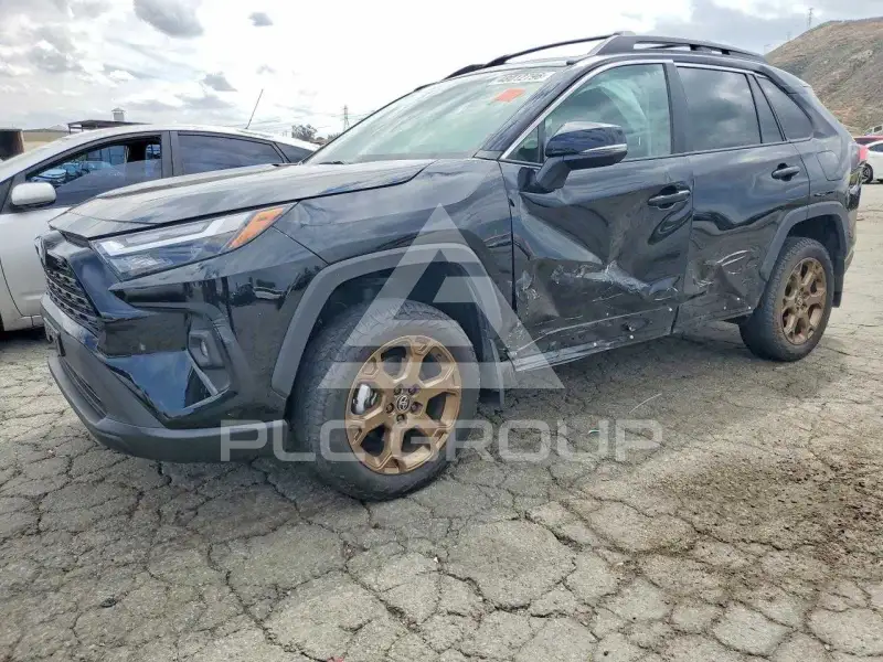 2023 Toyota RAV4 фото