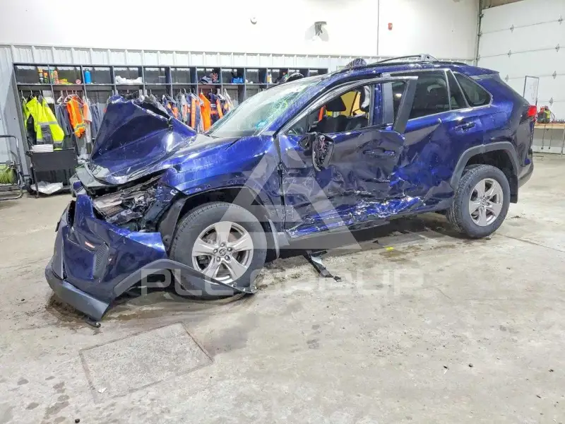 2023 Toyota RAV4 фото