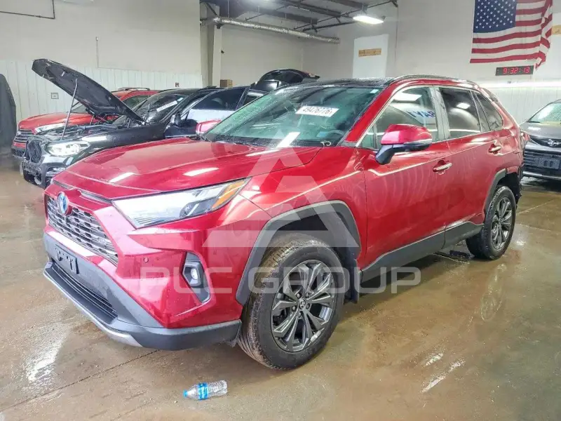 2023 Toyota RAV4 фото