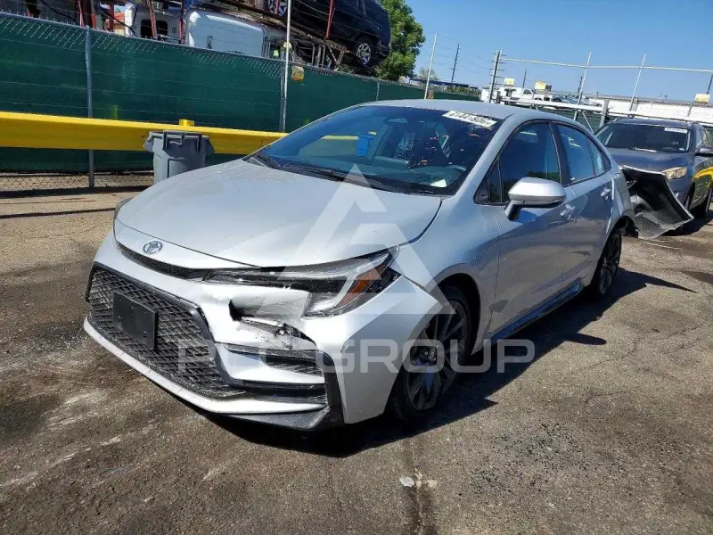 2023 Toyota COROLLA фото