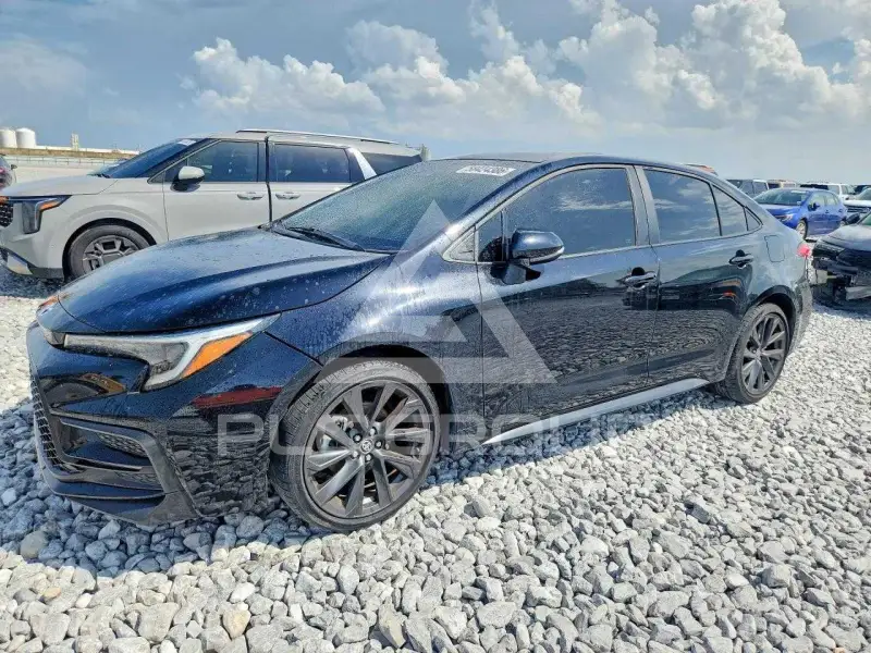 2023 Toyota COROLLA фото