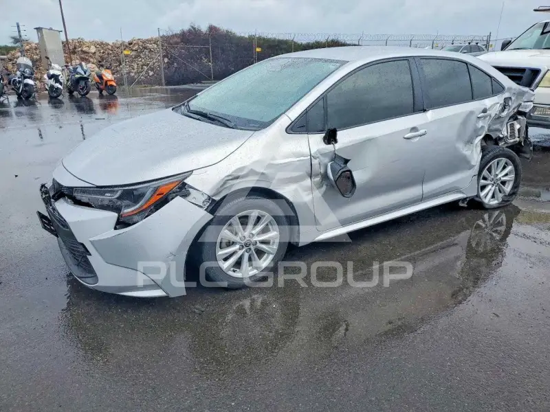 2023 Toyota COROLLA фото