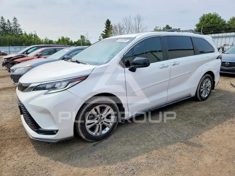 2023 Toyota SIENNA фото