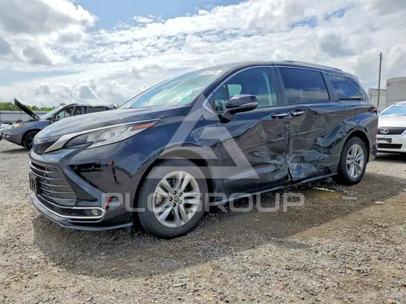 2023 Toyota SIENNA фото