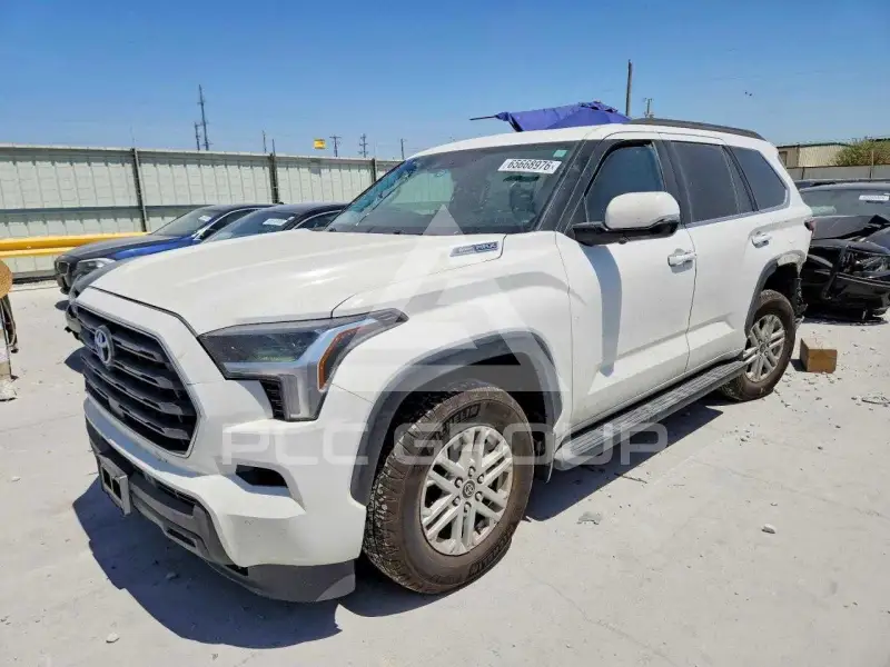 2023 Toyota SEQUOIA фото