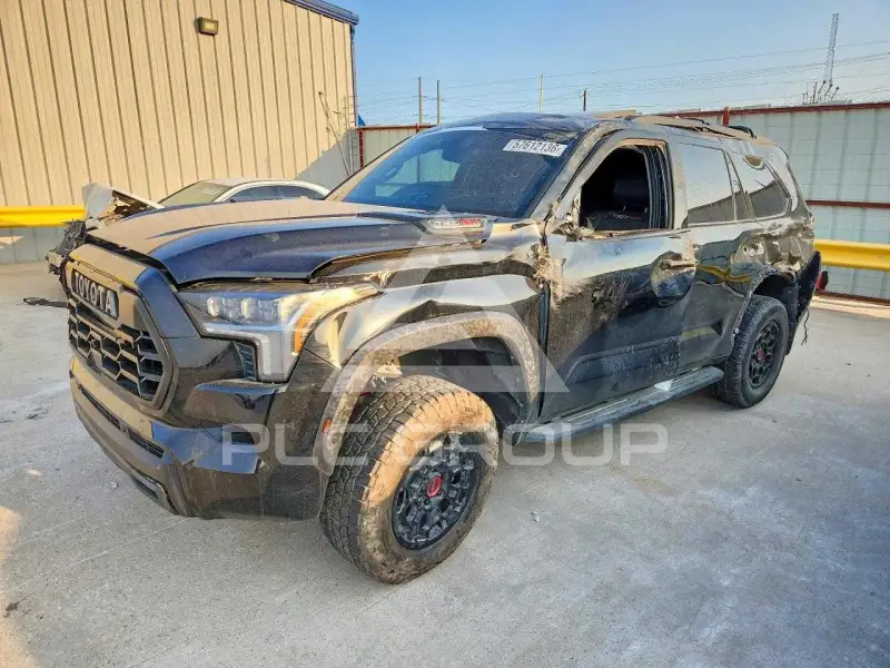 2023 Toyota SEQUOIA фото