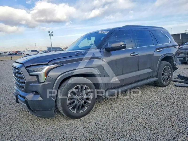2023 Toyota SEQUOIA photo