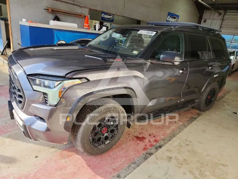 2023 Toyota SEQUOIA photo