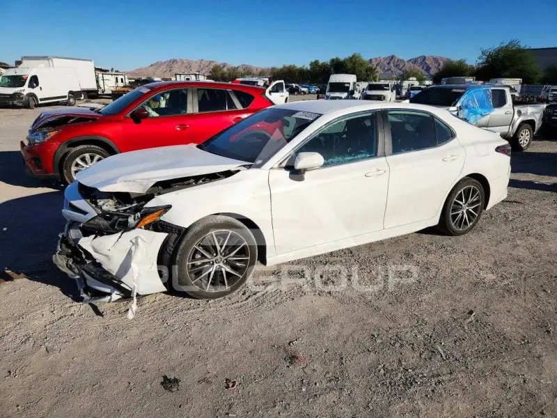 2023 Toyota CAMRY фото