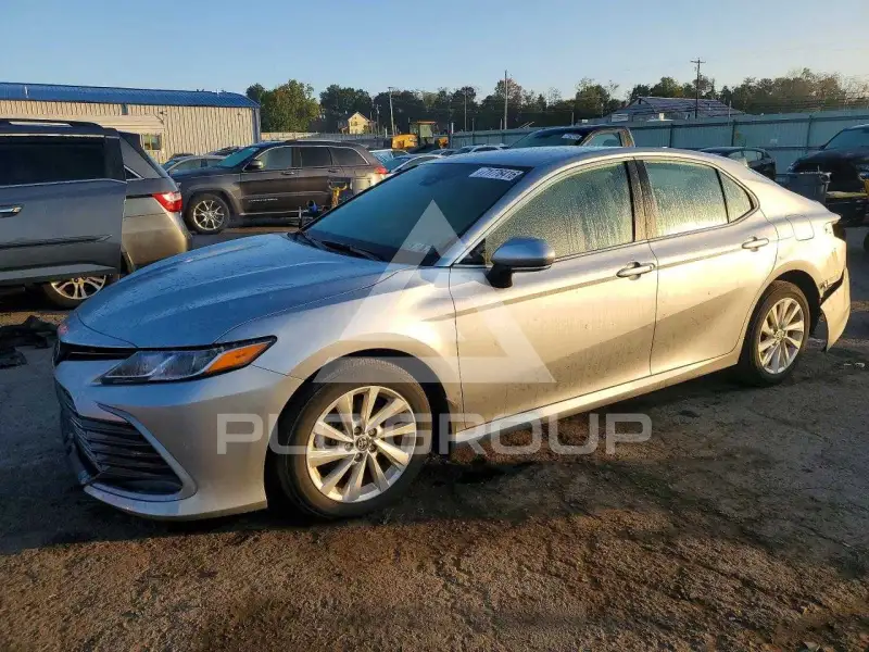 2023 Toyota CAMRY photo