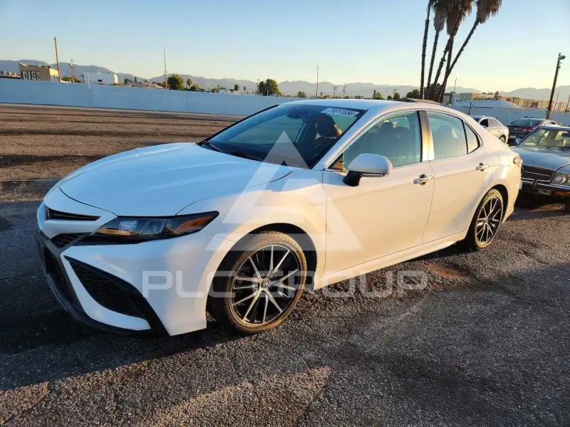 2023 Toyota CAMRY фото