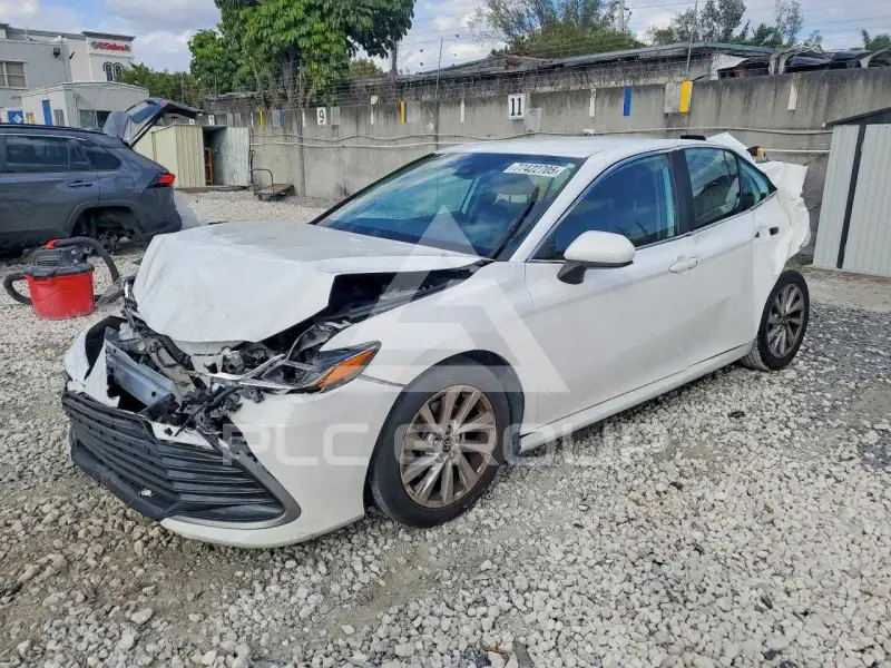 2023 Toyota CAMRY фото