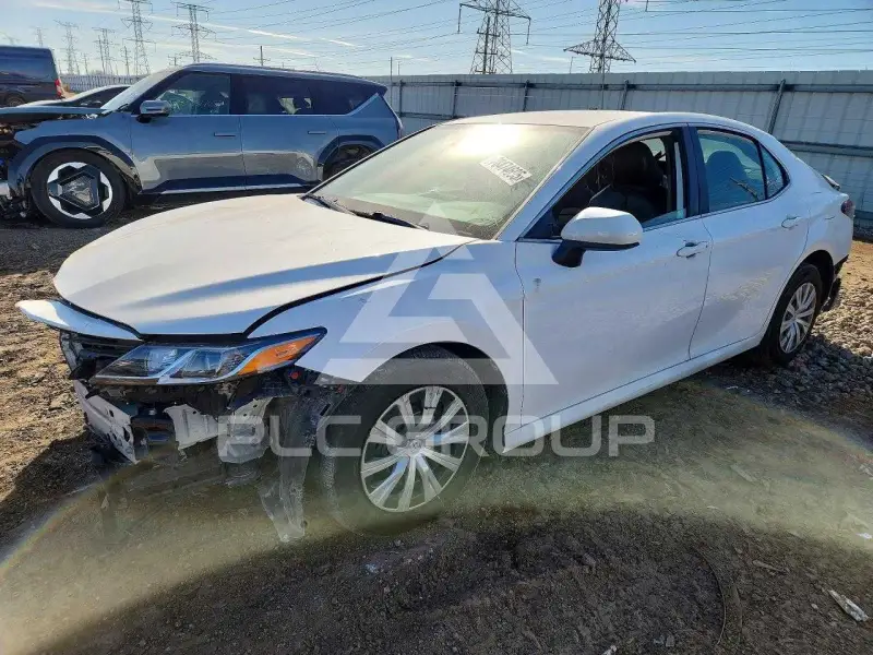 2023 Toyota CAMRY фото