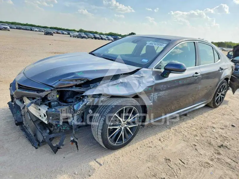 2023 Toyota CAMRY photo