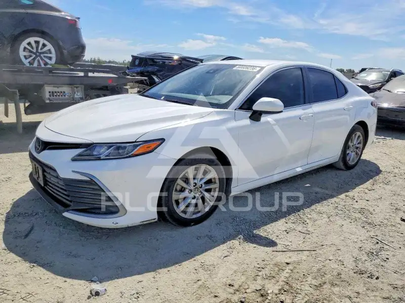 2023 Toyota CAMRY фото