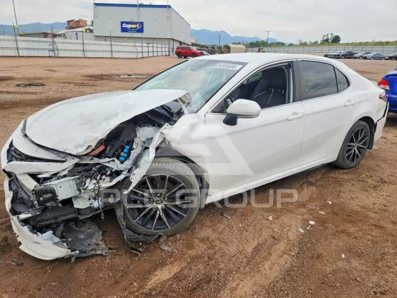 2023 Toyota CAMRY фото