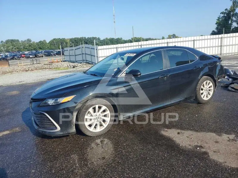 2023 Toyota CAMRY фото