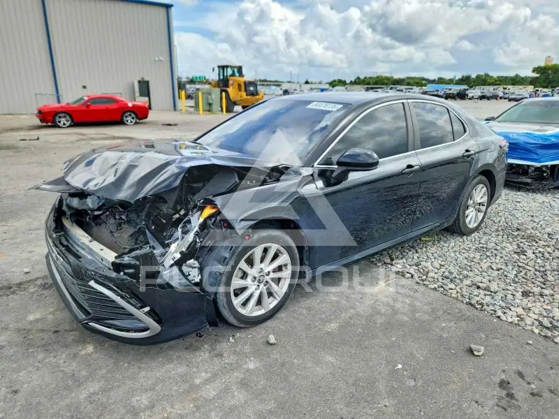 2023 Toyota CAMRY photo