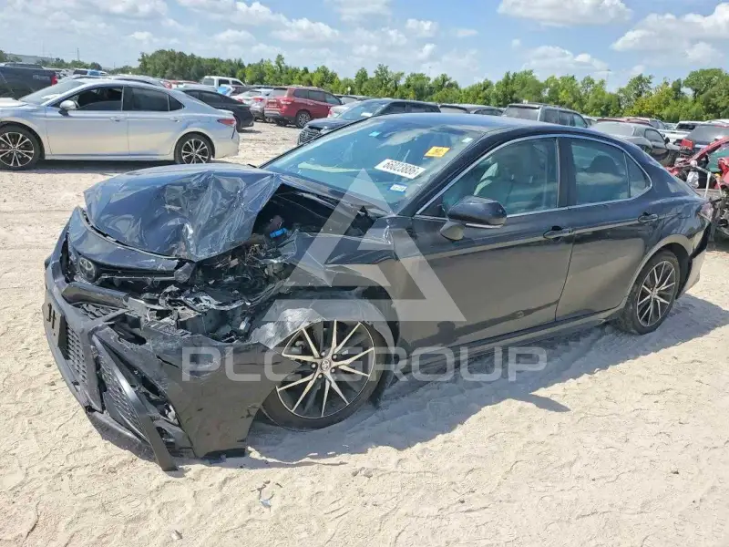2023 Toyota CAMRY фото