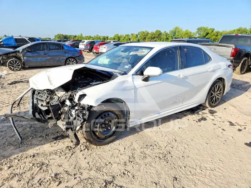 2023 Toyota CAMRY фото