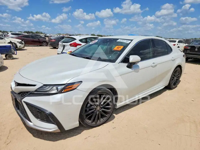 2023 Toyota CAMRY фото