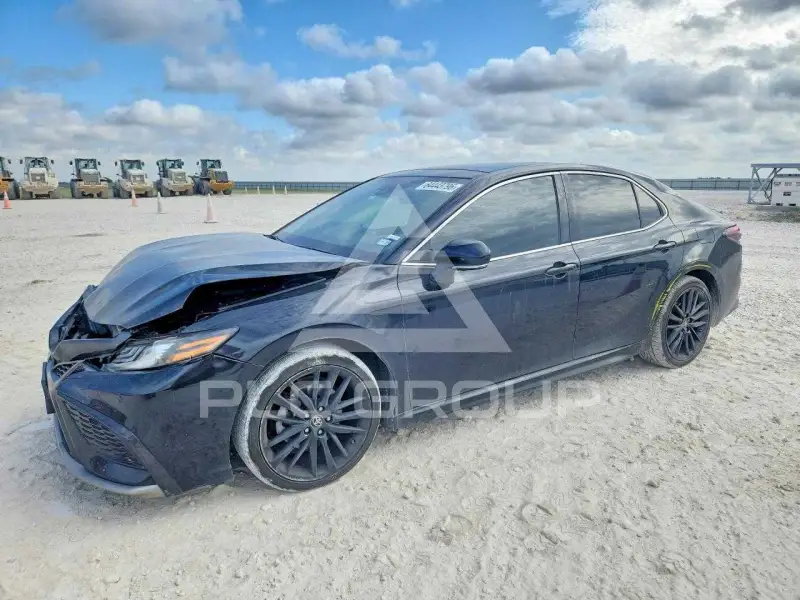 2023 Toyota CAMRY фото