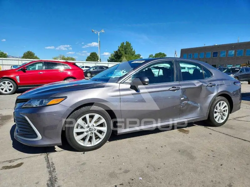 2023 Toyota CAMRY фото