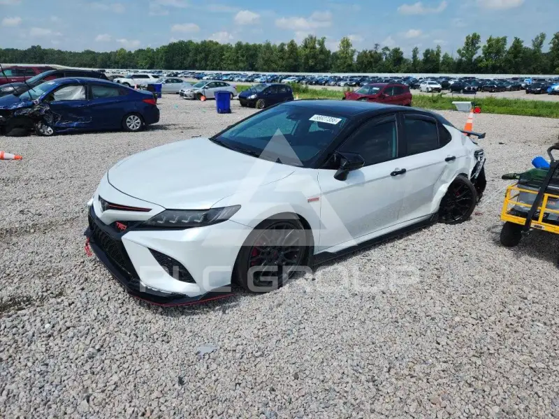 2023 Toyota CAMRY фото