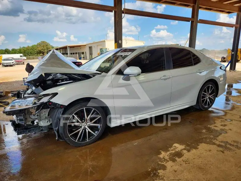 2023 Toyota CAMRY фото