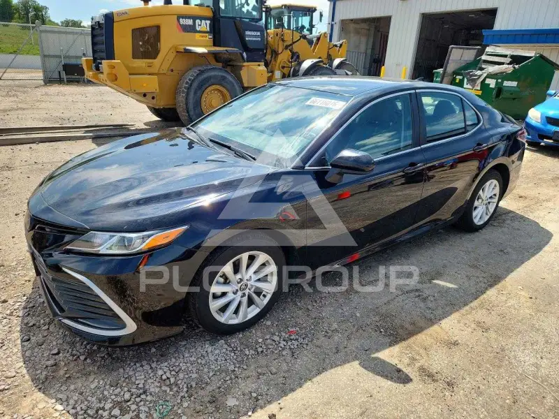 2023 Toyota CAMRY фото
