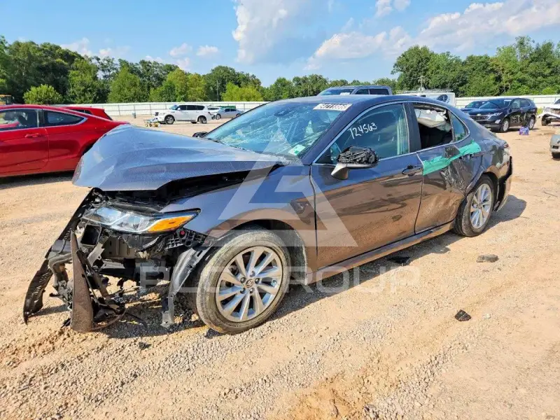 2023 Toyota CAMRY фото