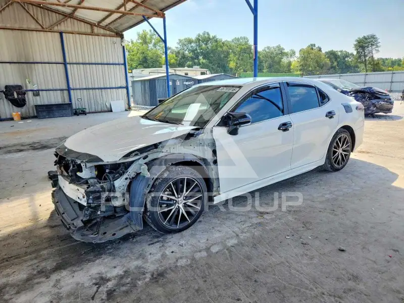 2023 Toyota CAMRY фото