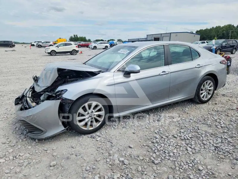 2023 Toyota CAMRY фото