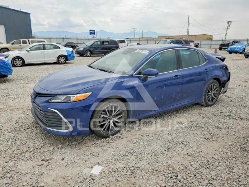 2023 Toyota CAMRY фото